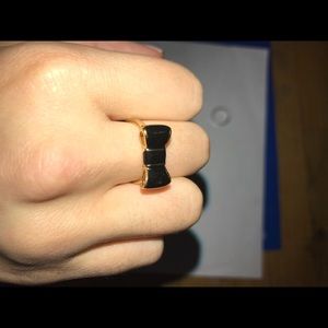 KATE SPADE size 7 Enamel bow ring